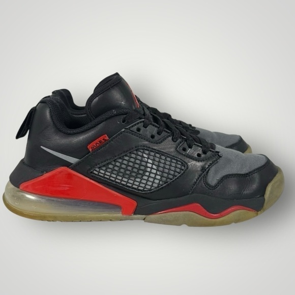 Jordan Other - Kids Jordan Mars 270 size 6Y